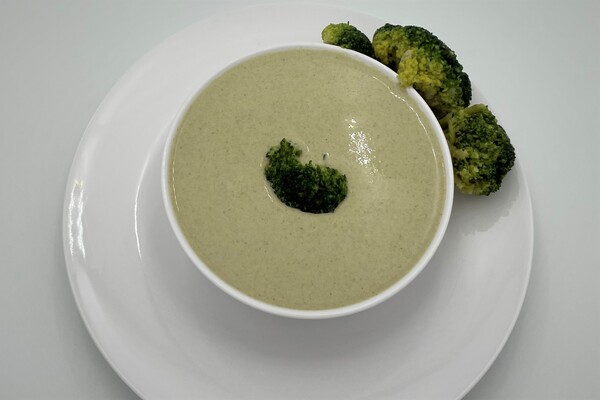 BROCCOLI CREAM SOUP