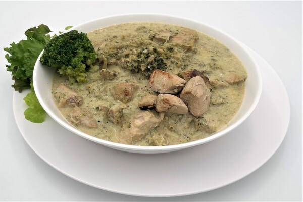 CREAMY CHICKEN BROCCOLI